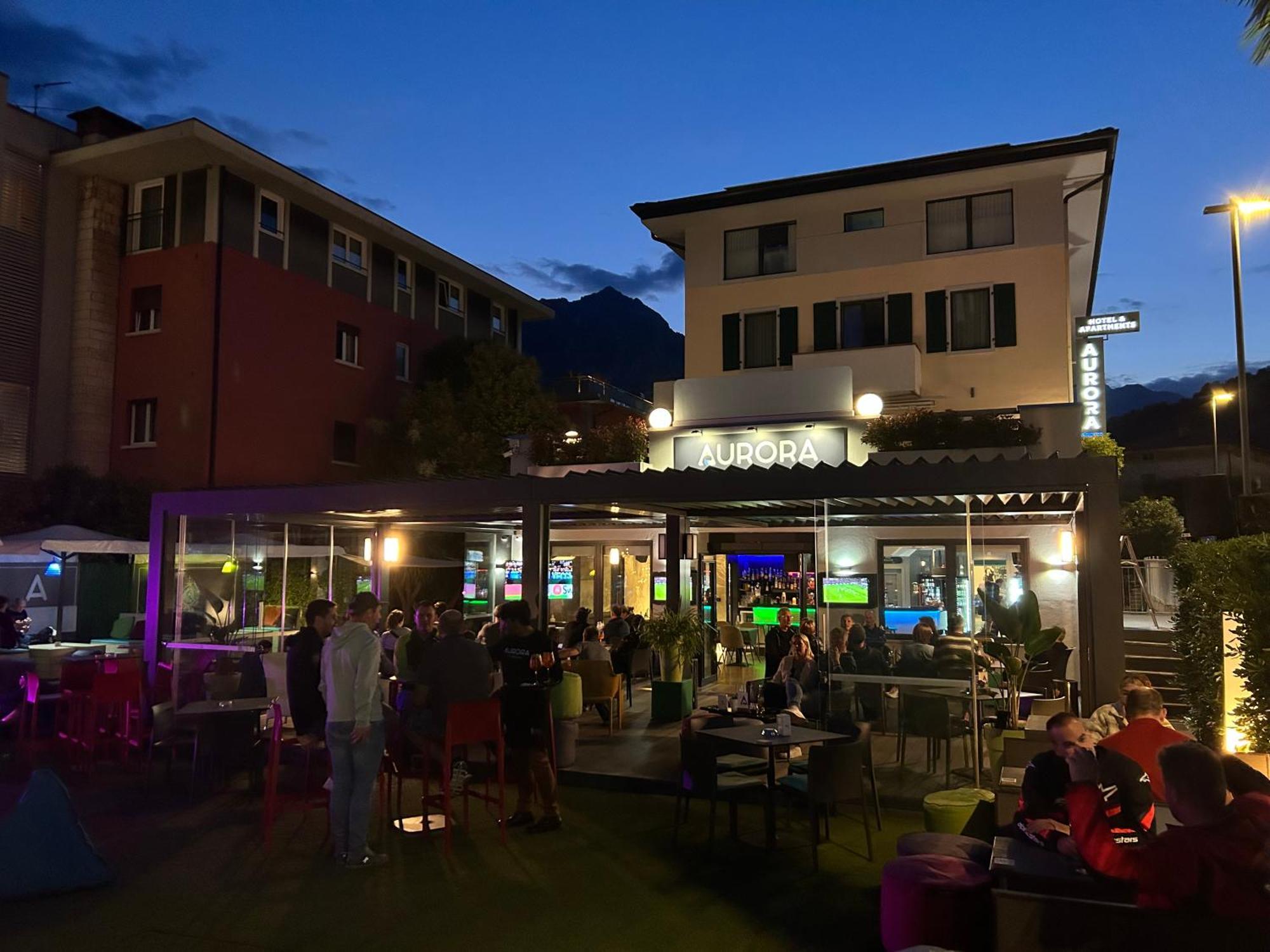 Hotel Aurora & Appartamenti Торболе Экстерьер фото